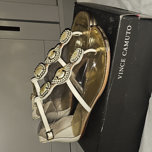 Vince Camuto Shoes - Vince Camuto Kacia Gladiator Sandals Size 8